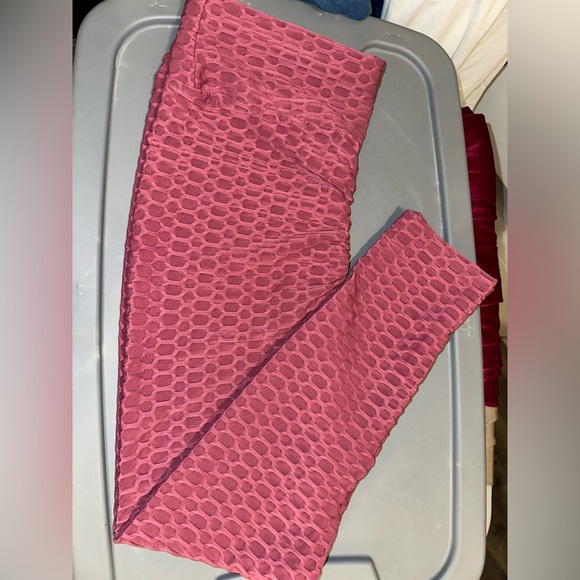 Pink TikTok leggings - Picture 1 of 2